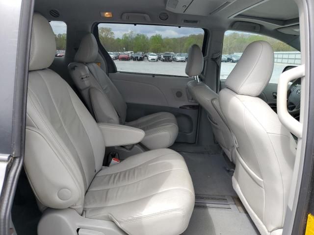 2011 Toyota Sienna XLE