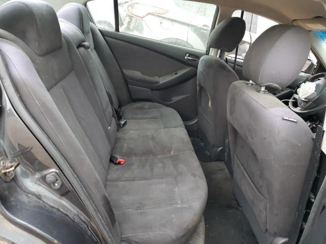 2010 Nissan Altima Base