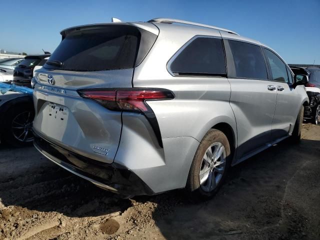 2022 Toyota Sienna Limited