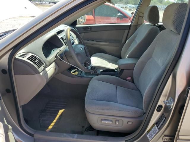 2004 Toyota Camry LE