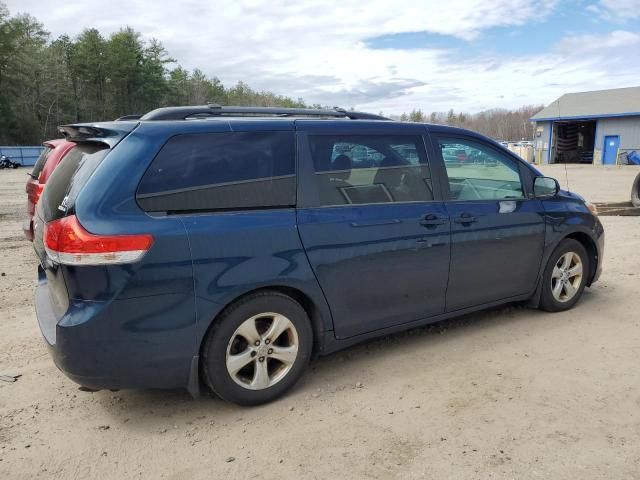 2011 Toyota Sienna LE