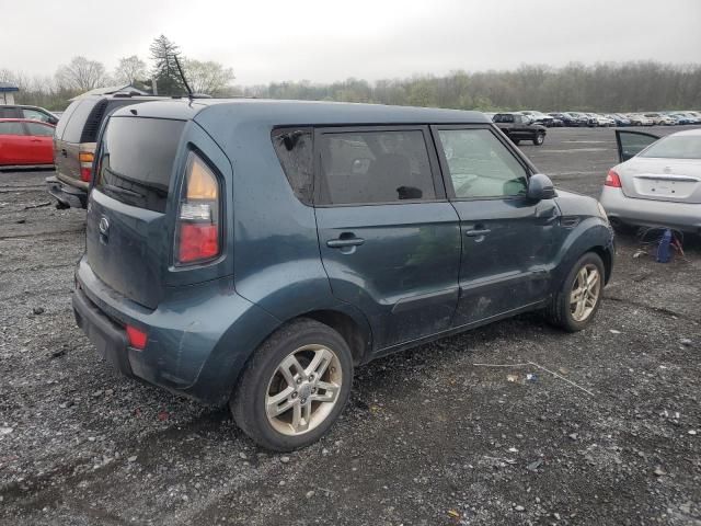 2011 KIA Soul +