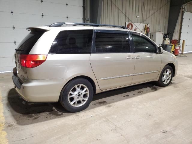 2004 Toyota Sienna XLE