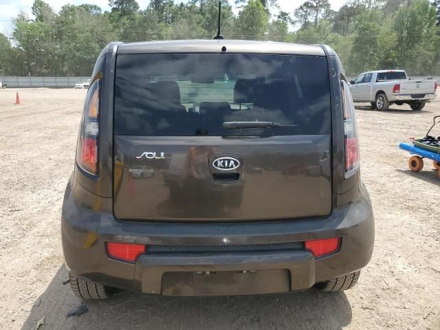 2011 KIA Soul +