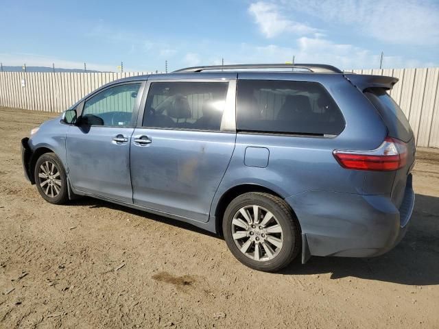 2017 Toyota Sienna XLE