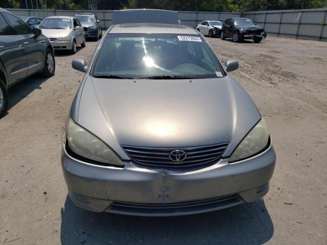 2005 Toyota Camry LE