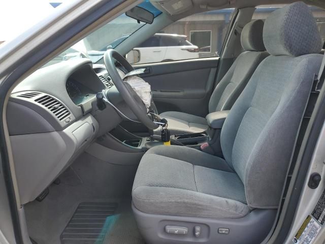 2004 Toyota Camry LE