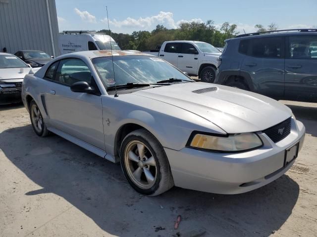 2000 Ford Mustang