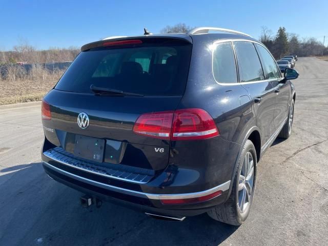 2015 Volkswagen Touareg V6