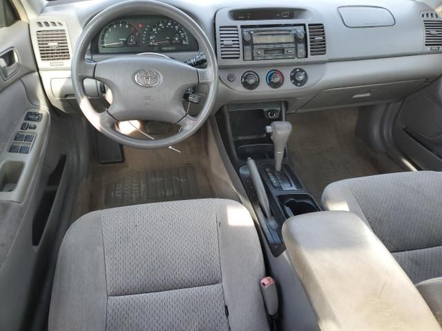 2004 Toyota Camry LE