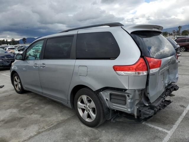 2014 Toyota Sienna LE