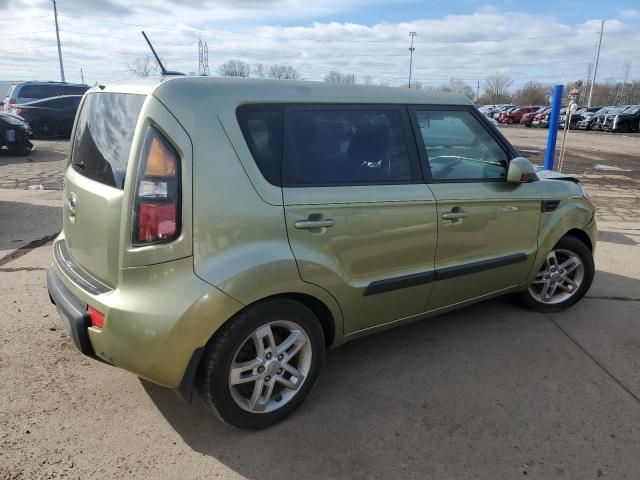 2011 KIA Soul +