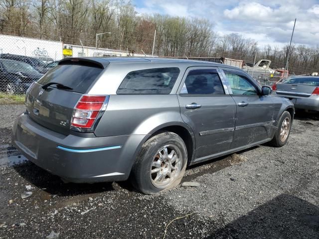 2005 Dodge Magnum SE