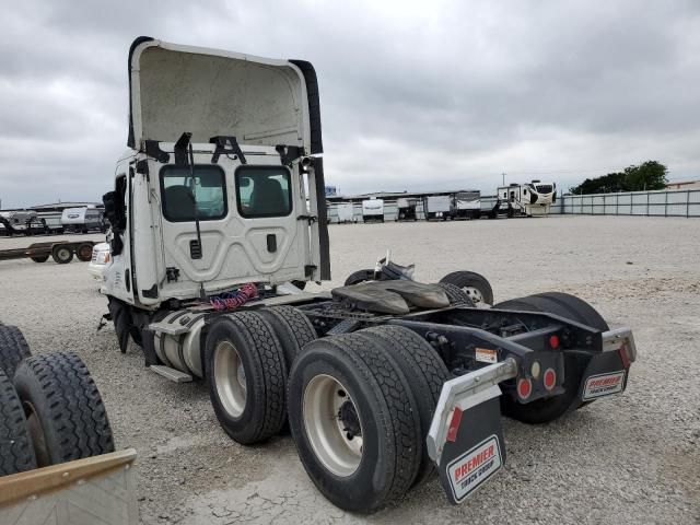 2017 Freightliner Cascadia 125