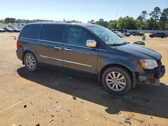 2015 Chrysler Town & Country Limited Platinum