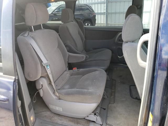 2006 Toyota Sienna CE