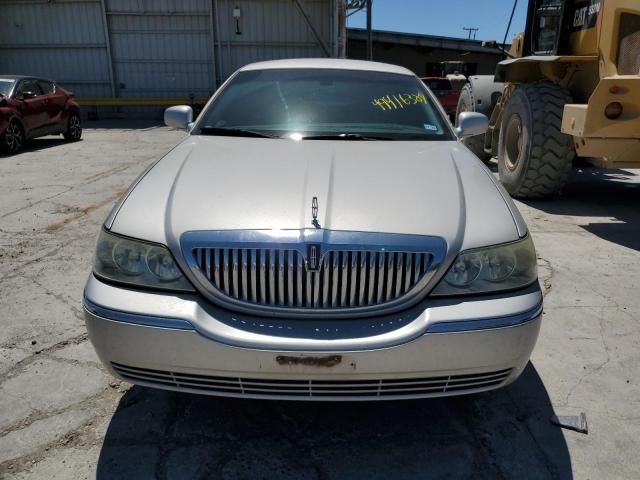 2008 Lincoln Town Car Signature Limited