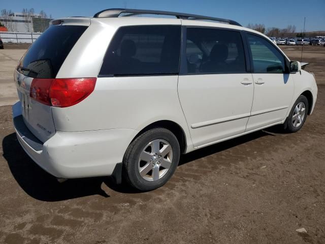 2009 Toyota Sienna CE