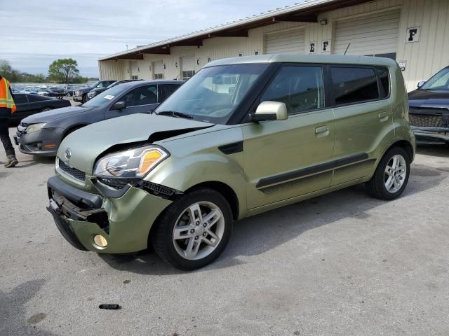 2010 KIA Soul +