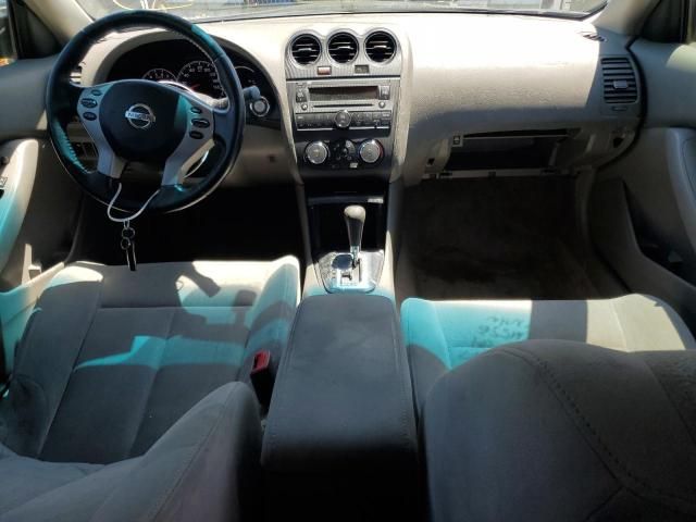 2010 Nissan Altima Base