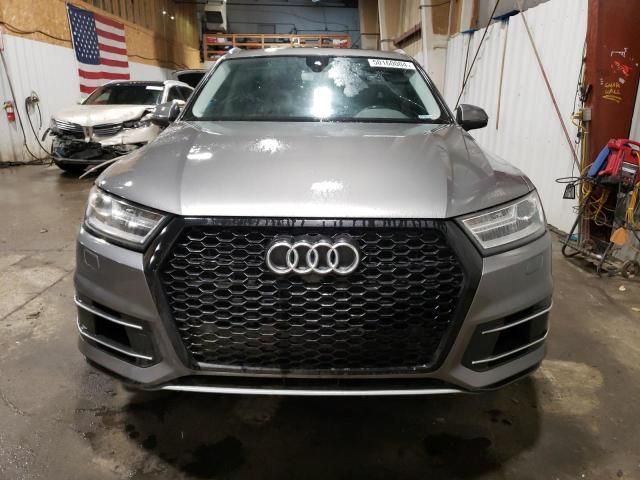 2017 Audi Q7 Premium Plus