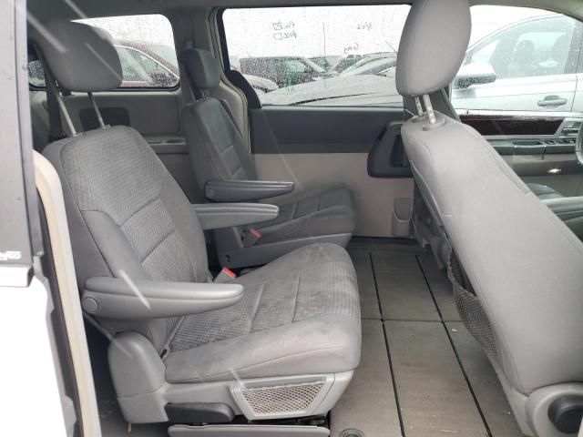 2010 Chrysler Town & Country Touring