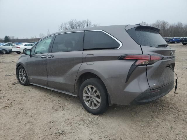 2021 Toyota Sienna XLE