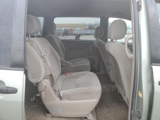 2006 Toyota Sienna CE