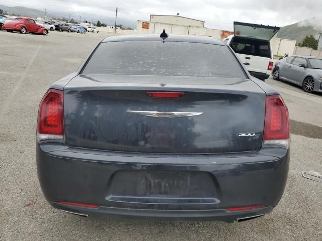 2018 Chrysler 300 S