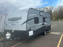 Lots with Bids for sale at auction: 2017 Keystone Travel Trailer