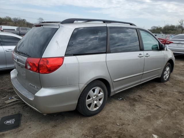 2010 Toyota Sienna CE