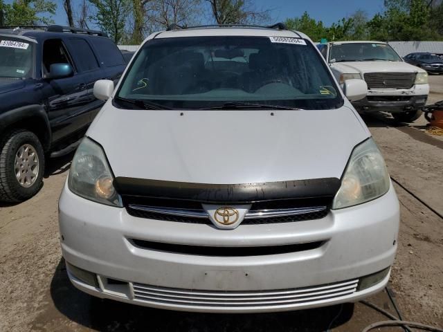 2004 Toyota Sienna XLE