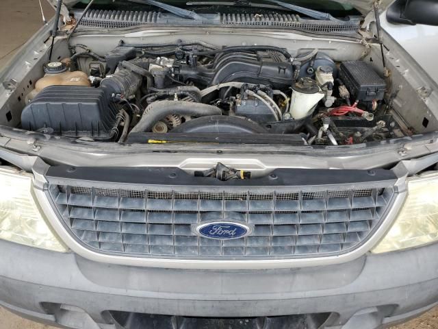 2004 Ford Explorer XLS