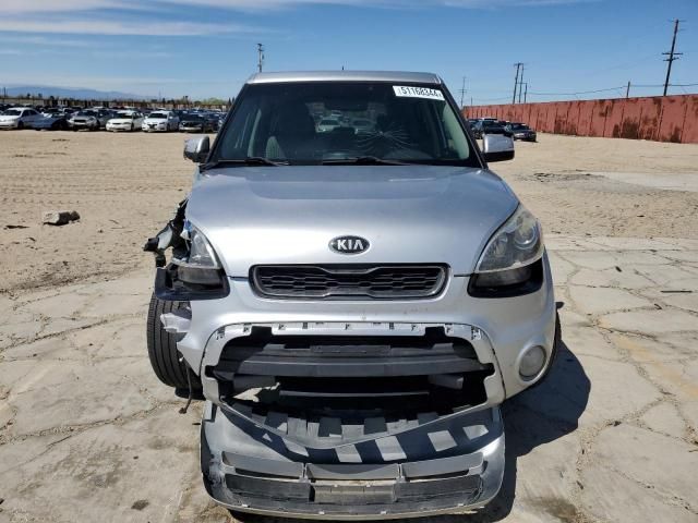 2013 KIA Soul +