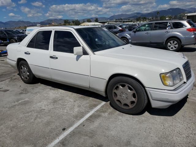 1994 Mercedes-Benz E 320