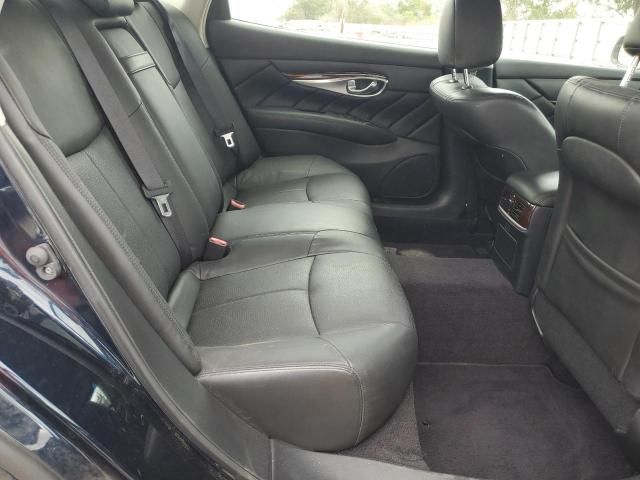 2017 Infiniti Q70 3.7