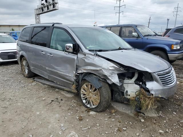 2013 Chrysler Town & Country Touring L