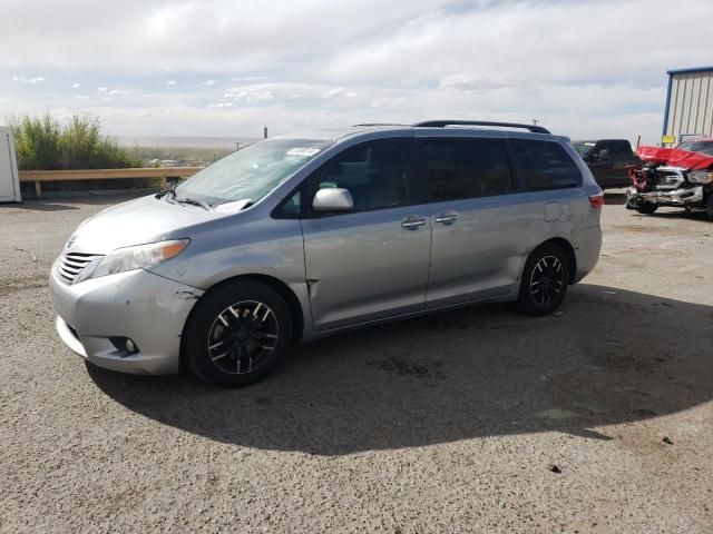 2015 Toyota Sienna XLE