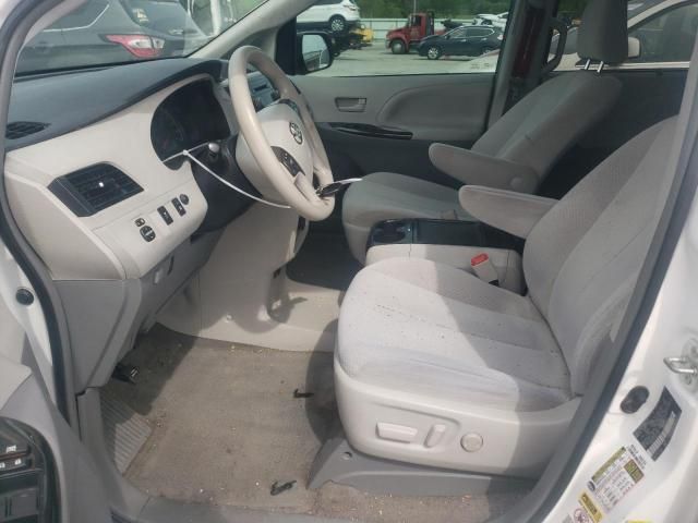 2012 Toyota Sienna LE