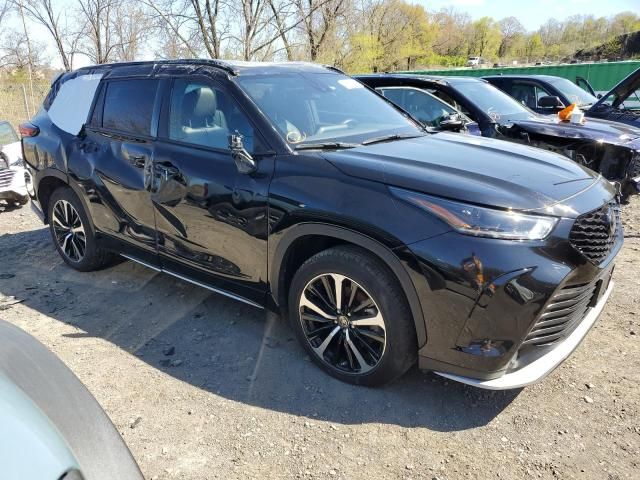 2022 Toyota Highlander XSE