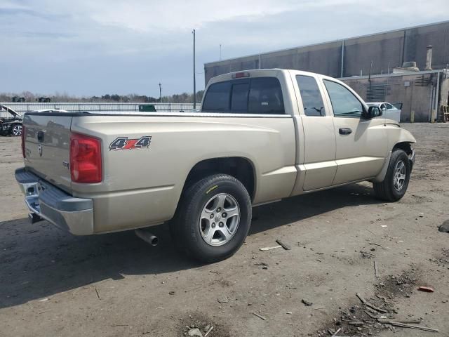 2005 Dodge Dakota SLT