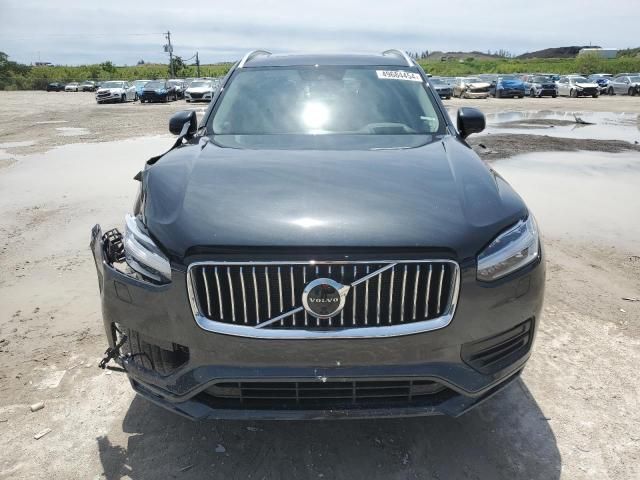 2022 Volvo XC90 T5 Momentum