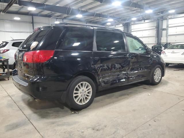 2009 Toyota Sienna XLE