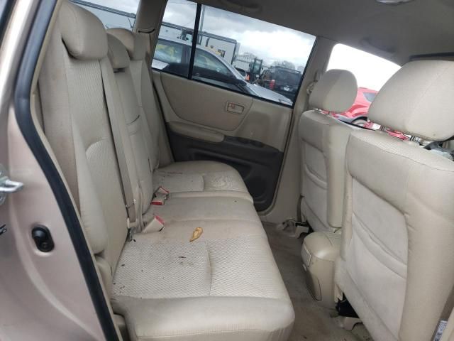 2004 Toyota Highlander Base