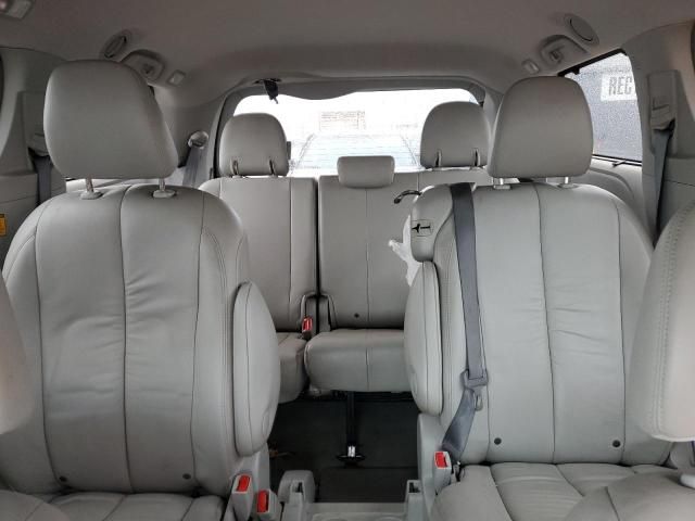 2012 Toyota Sienna XLE