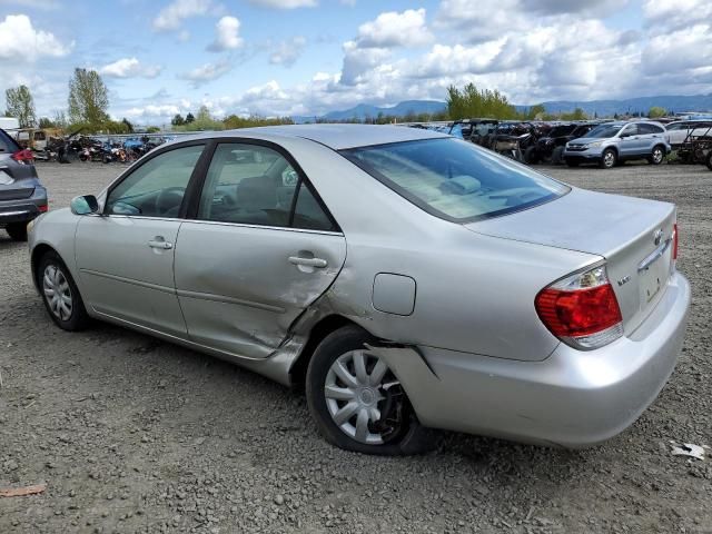 2005 Toyota Camry LE