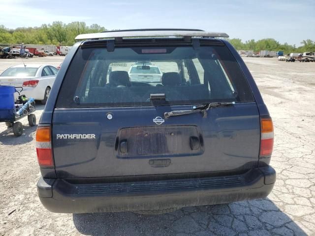 1997 Nissan Pathfinder LE