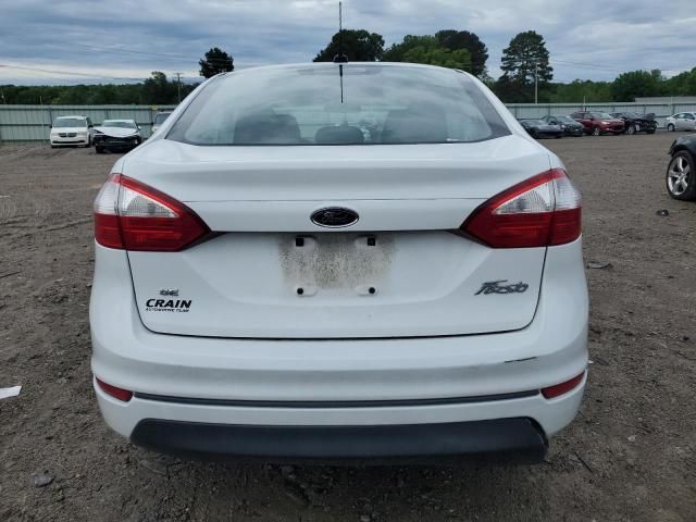 2015 Ford Fiesta SE