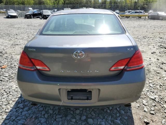 2005 Toyota Avalon XL