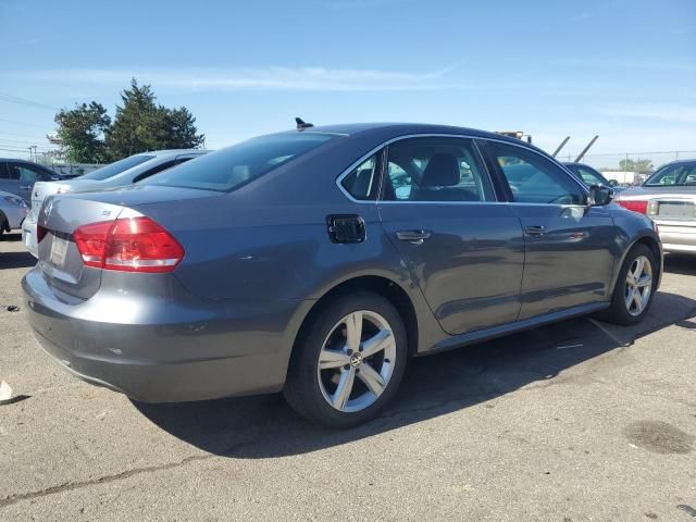 2013 Volkswagen Passat SE